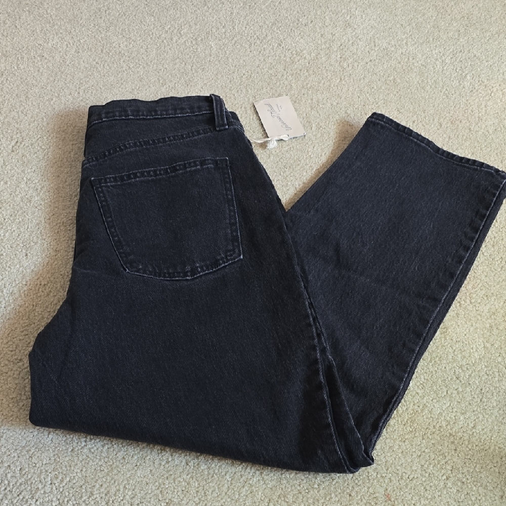 Universal Thread Vintage Straight Jeans NWT Size 10